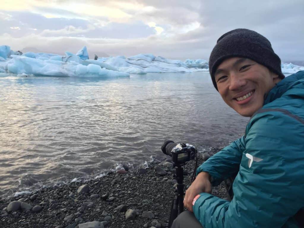 using olympus camera to shoot the sunset at the glacier lagoon in iceland