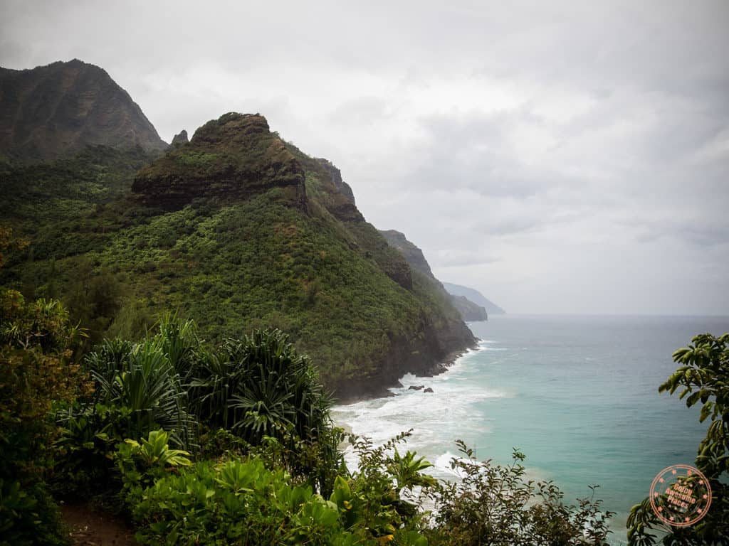 hiking kalalau trail in the north shore of kauai things to do