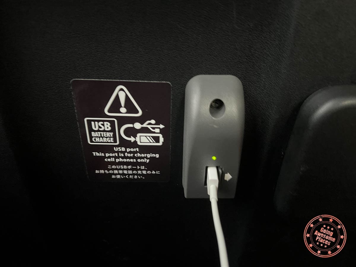 adventure hokkaido bus usb outlet