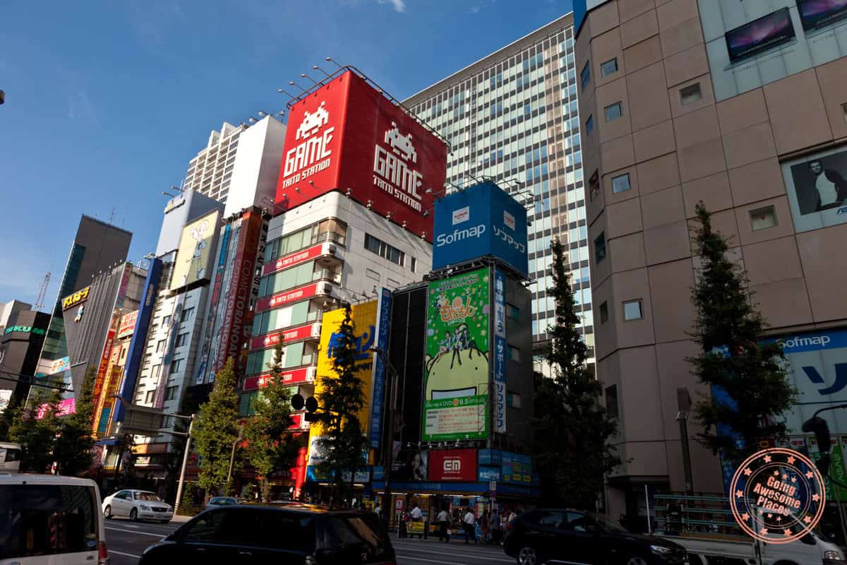 akihabara neighboorhood of gaming and manga