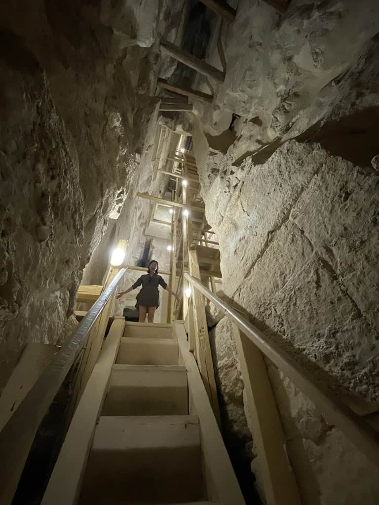 bent pyramid staircase