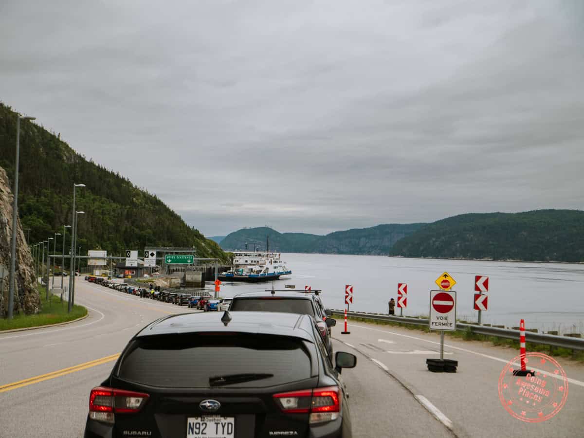 car line up for traversiers tadoussac ferry
