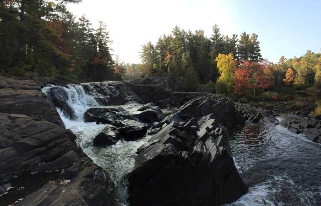 cottage on the muskoka river waterfall for hiking