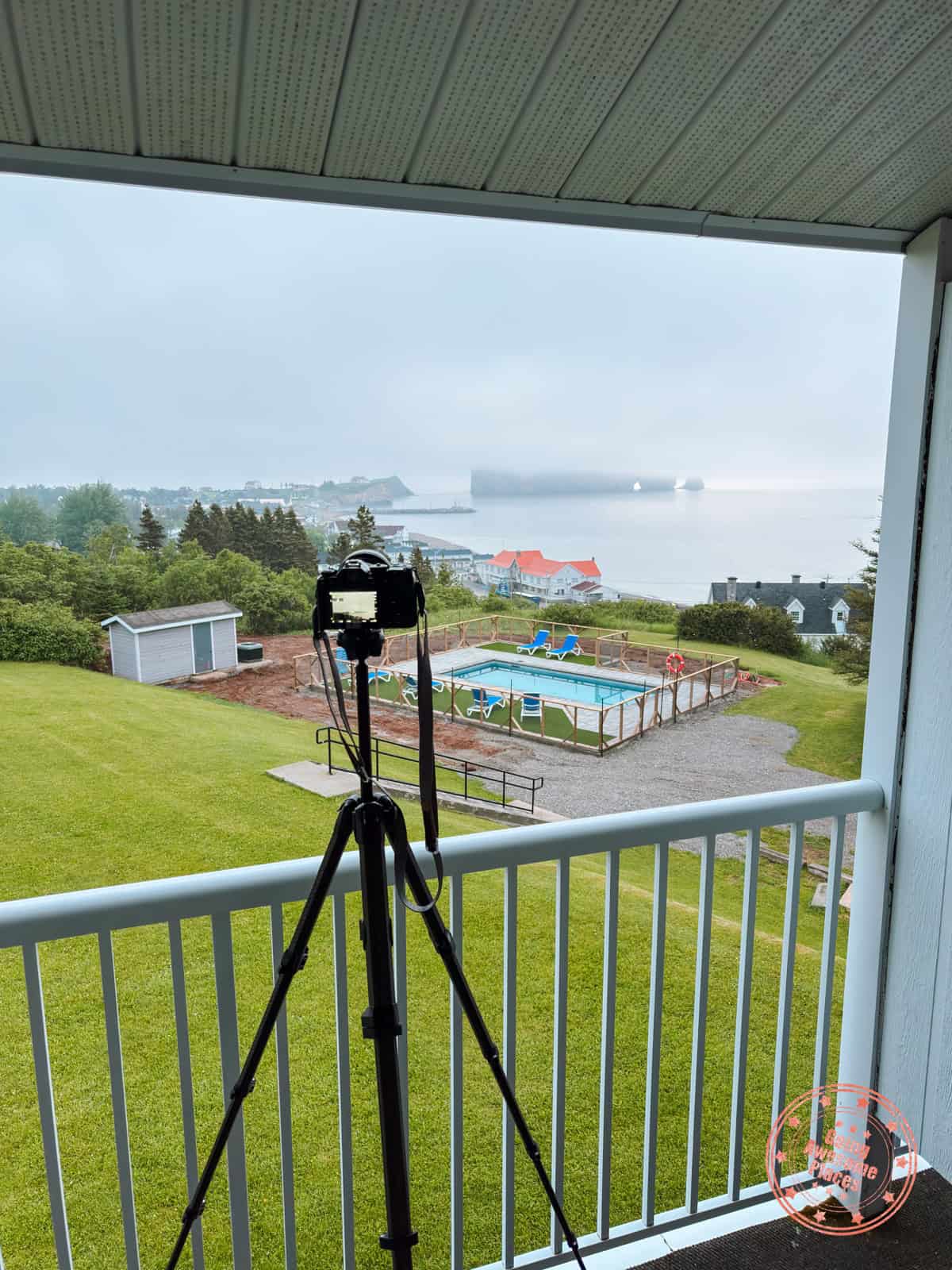 hotel le mirage balcony photography in perce quebec