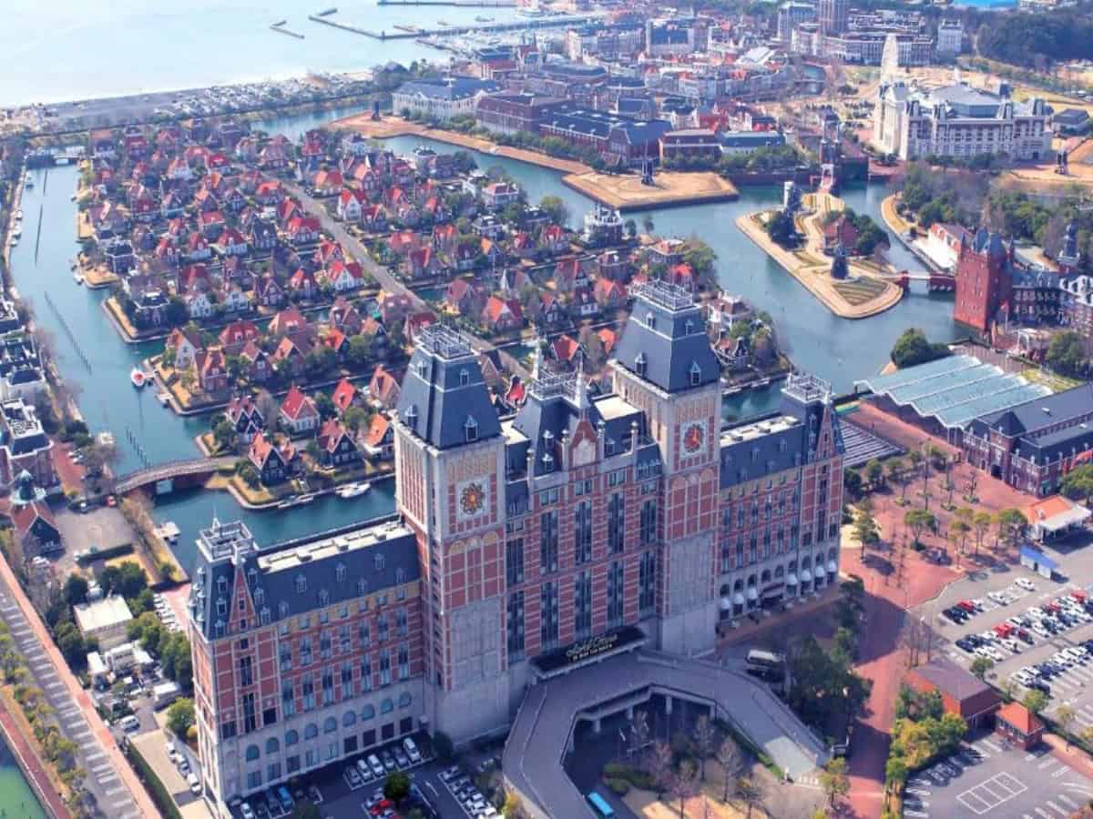 aerial view over the hotel okura huis ten bosch