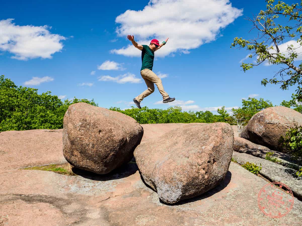 jumping between rocks at elephant rocks state park