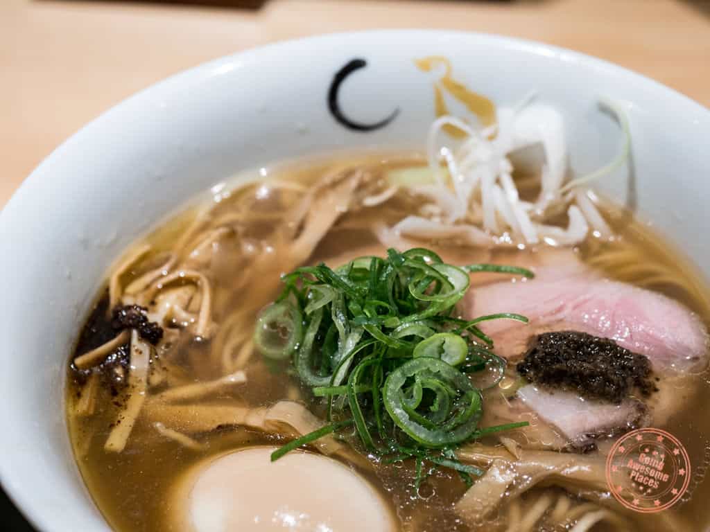 konjiki tokyo shoyu ramen closeup