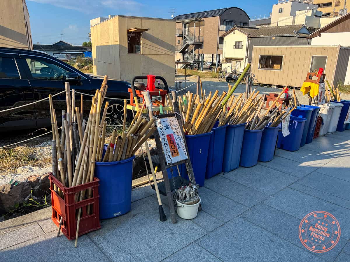 kotohira-gu shrine walking sticks for rent