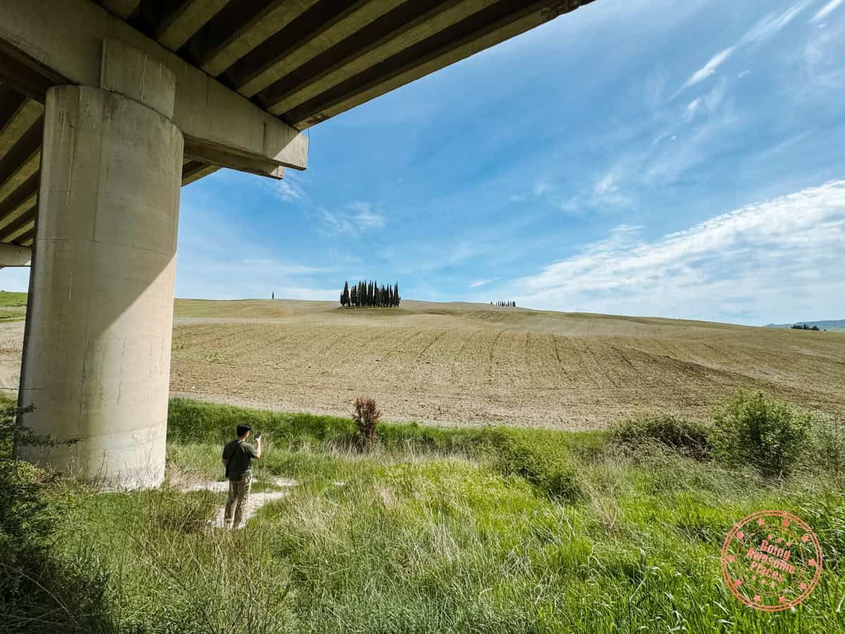 the main photography location under the bridge at cipressi di san quirico