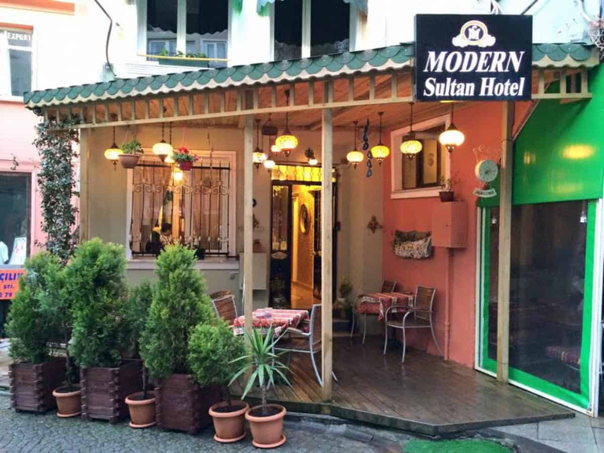 modern sultan hotel main floor entrance