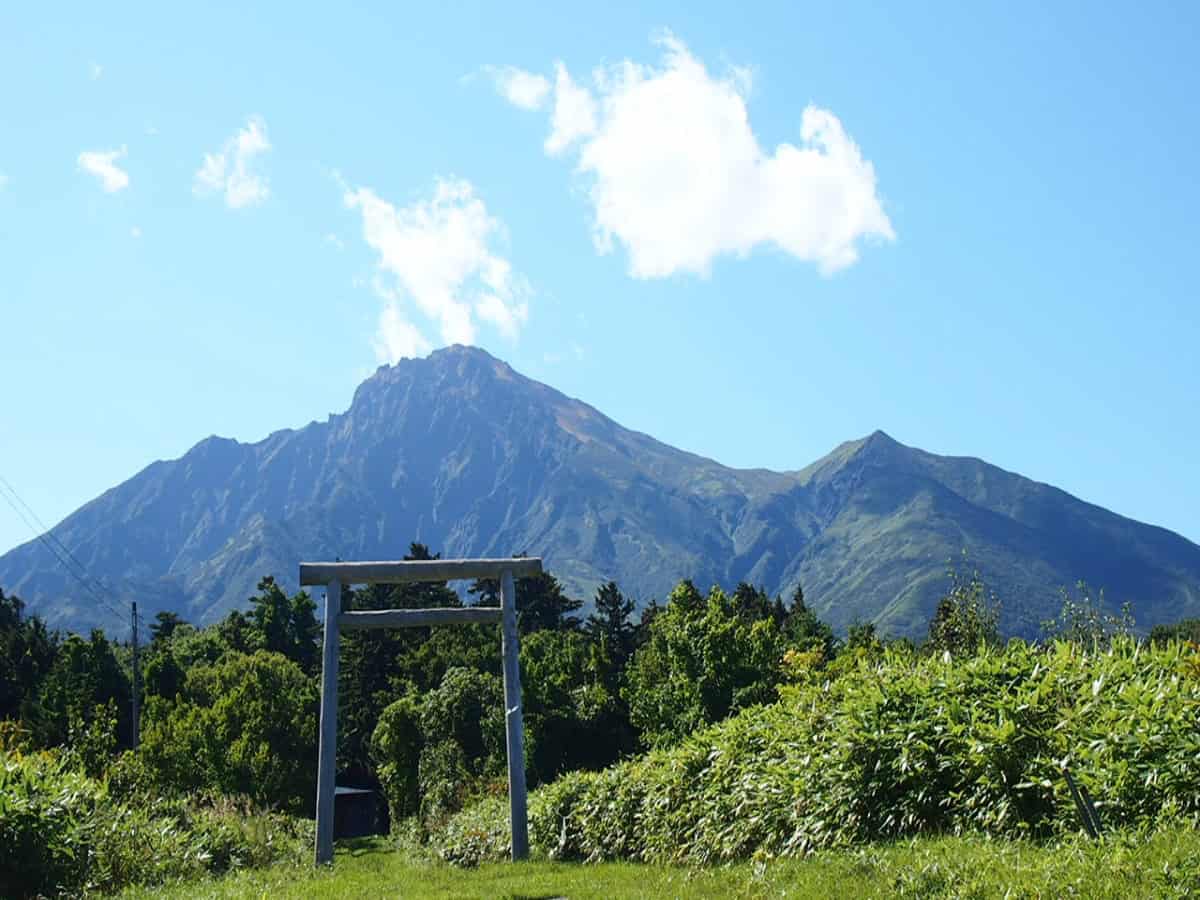view of mount rishiri