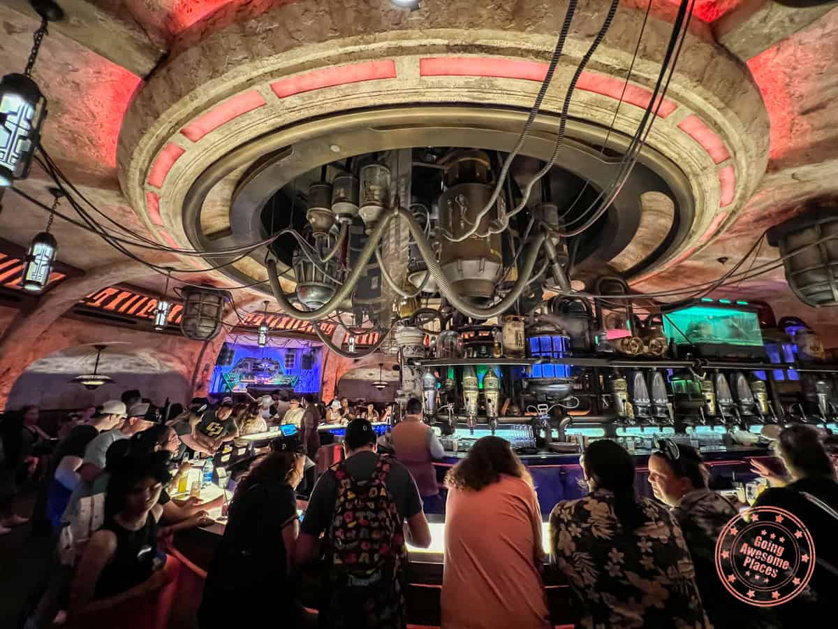 oga's cantina bar and standing seats in galaxy's edge of disneyland resort