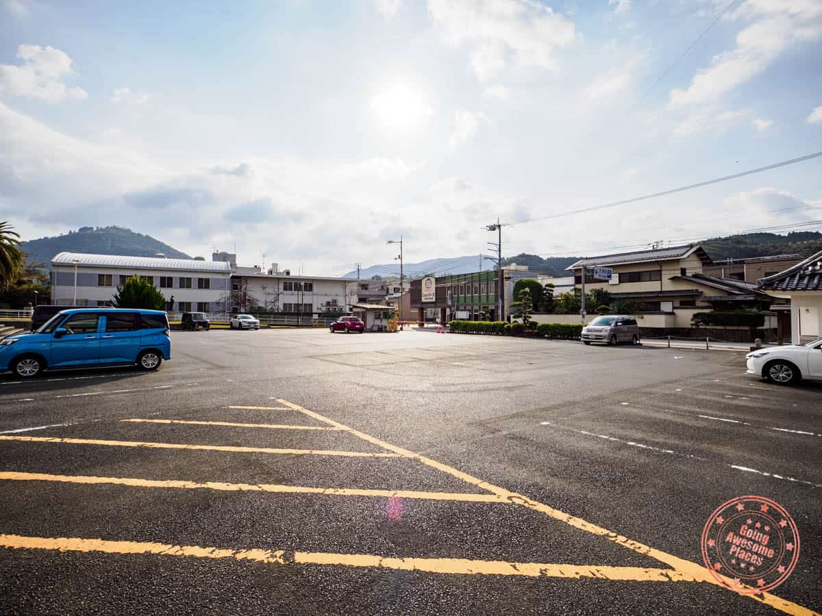 ozu castle citizen hall paid parking lot