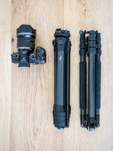 peak design travel tripod vs sirui t024x carbon fiber comparison