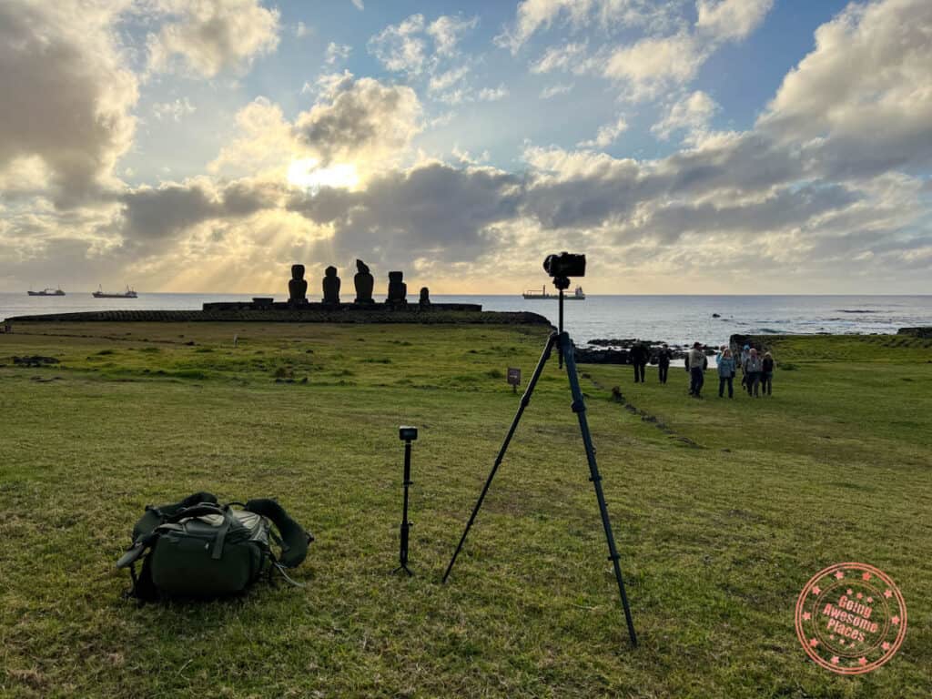 photography on easter island with tripod and timelapse set up