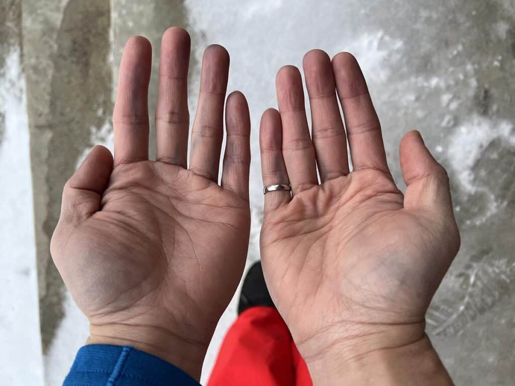 purple marks left from leather of durable liner pro