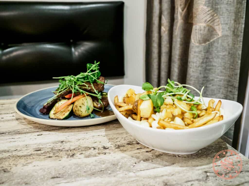 resto bistro acents poutine and ribs