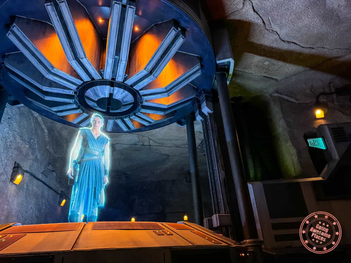 rey hologram in rise of the resistance briefing