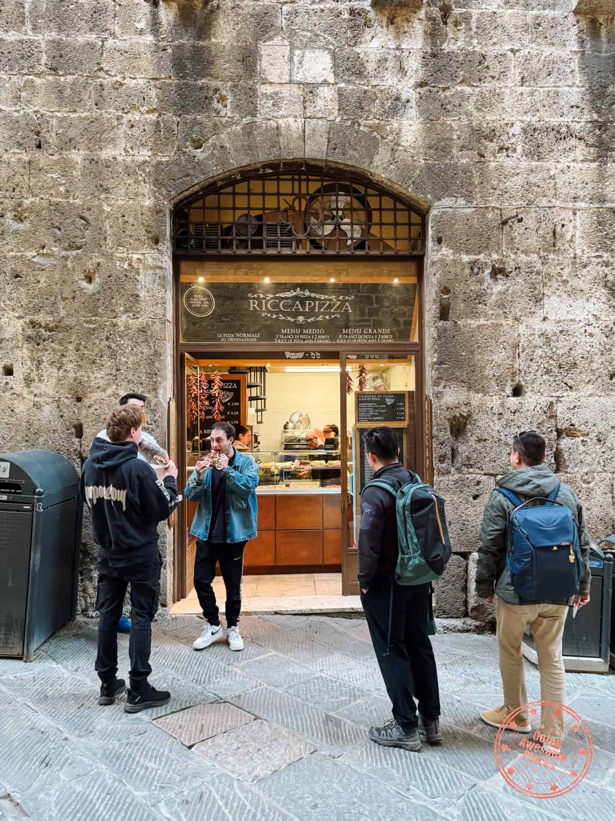 riccapizza entrance in san gimignano