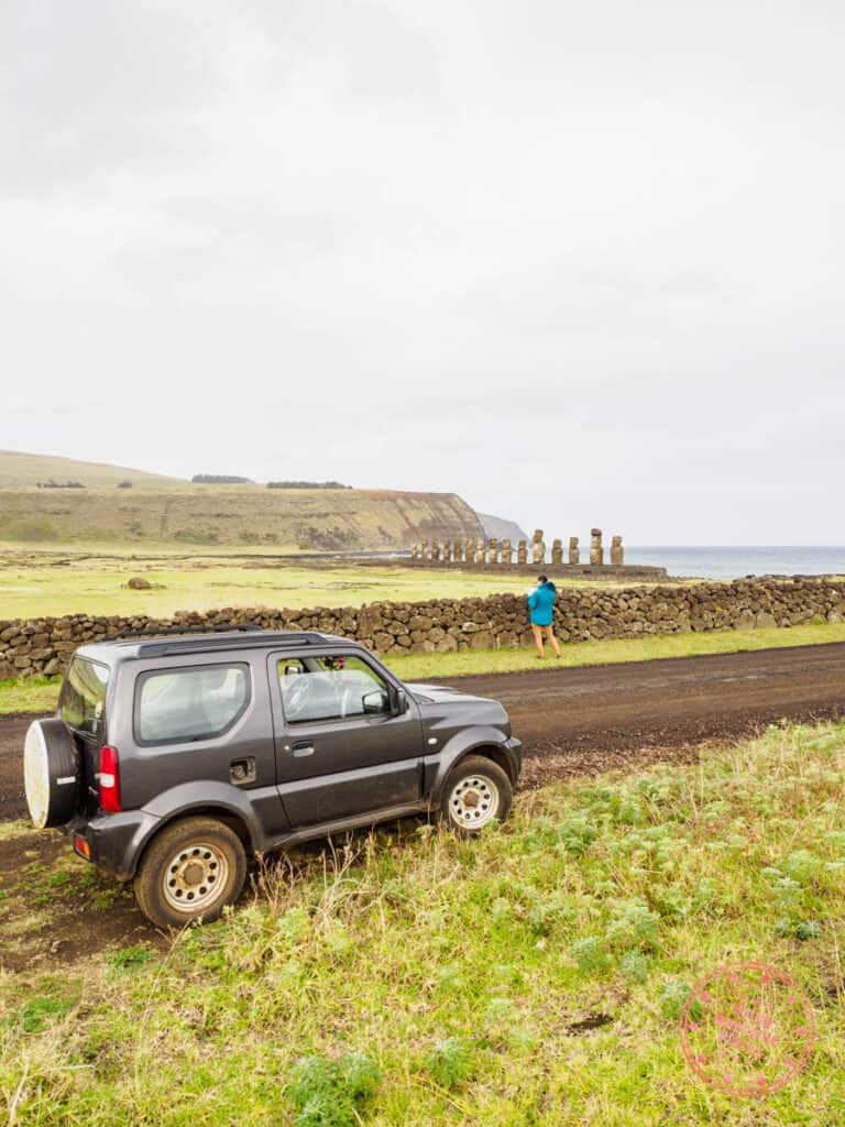 road side photography at tongariki
