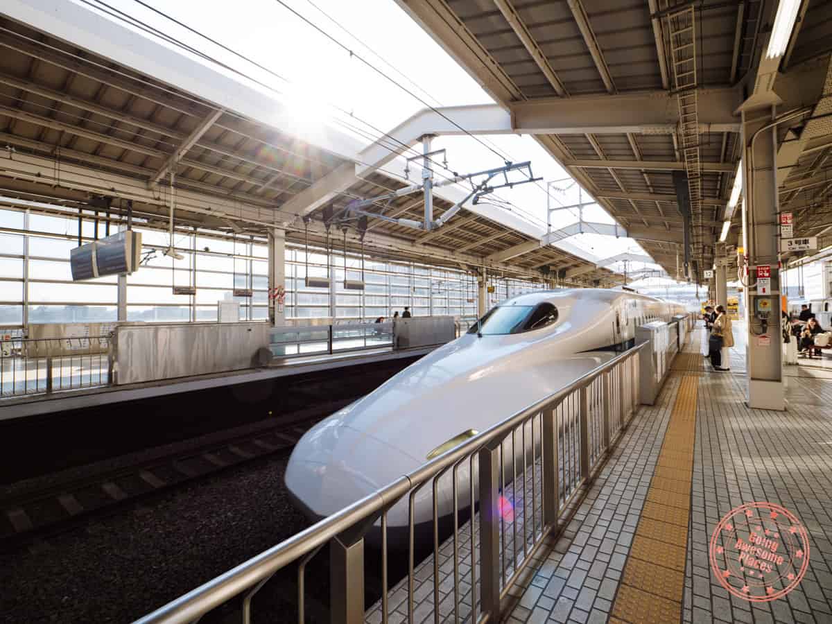 shinkansen bullet train from kyoto to tokyo