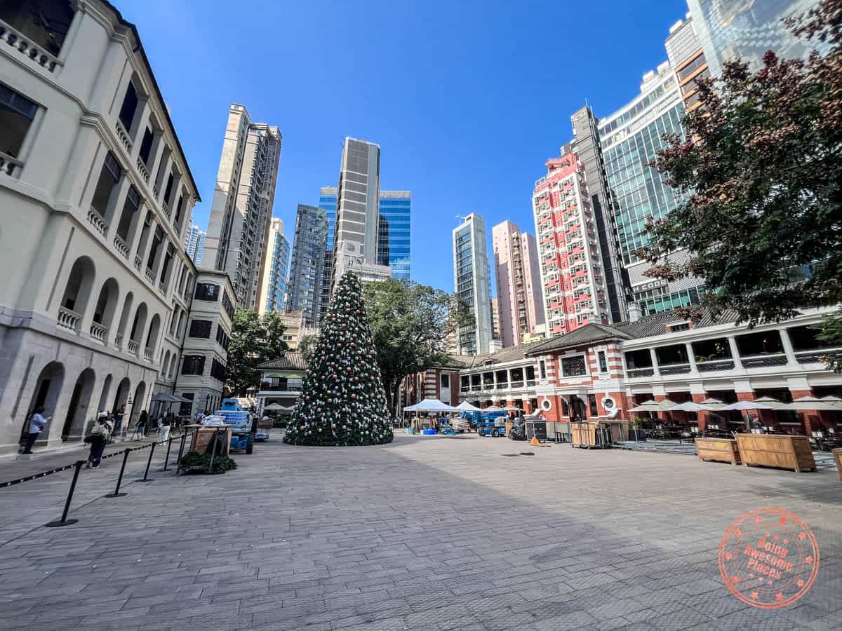 tai kwun courtyard in central hong kong