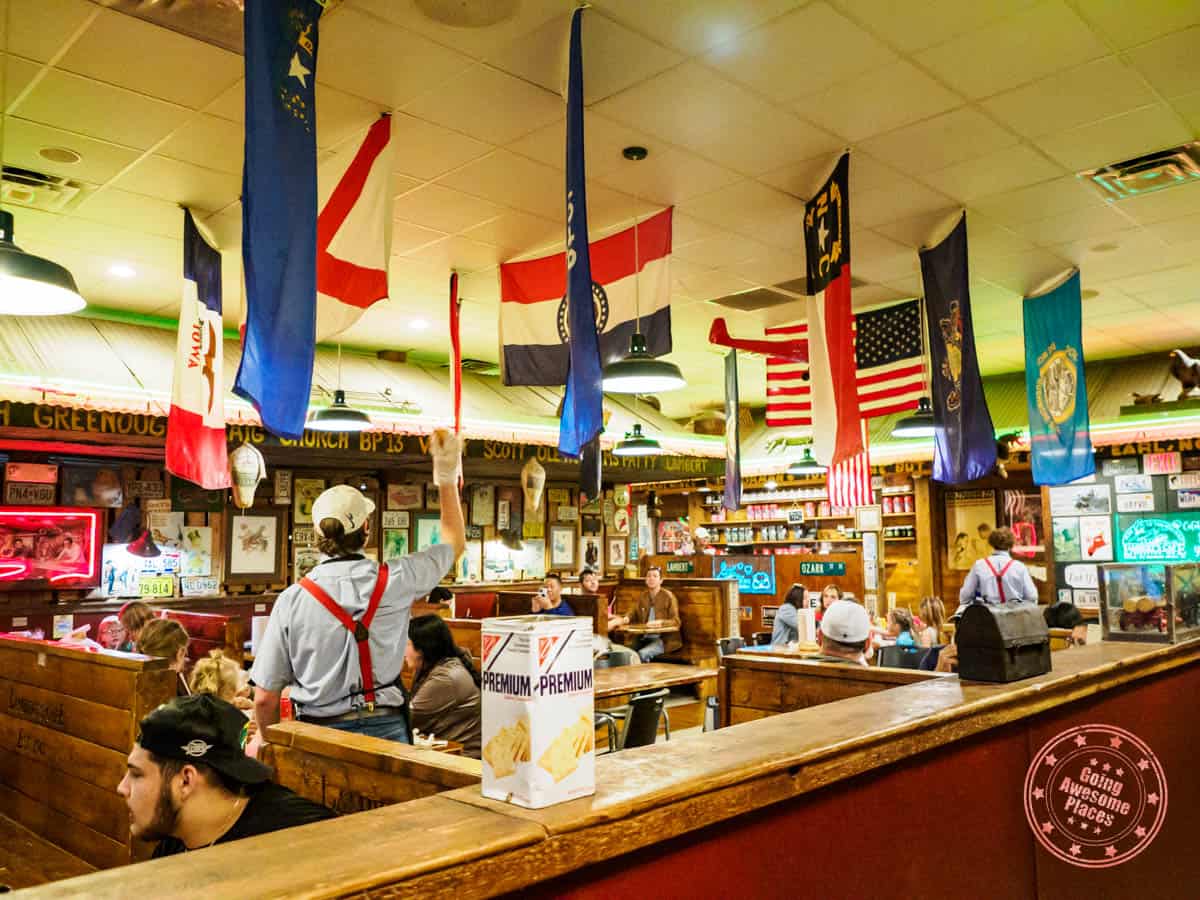 famous throwed rolls at lamberts cafe in ozark missouri