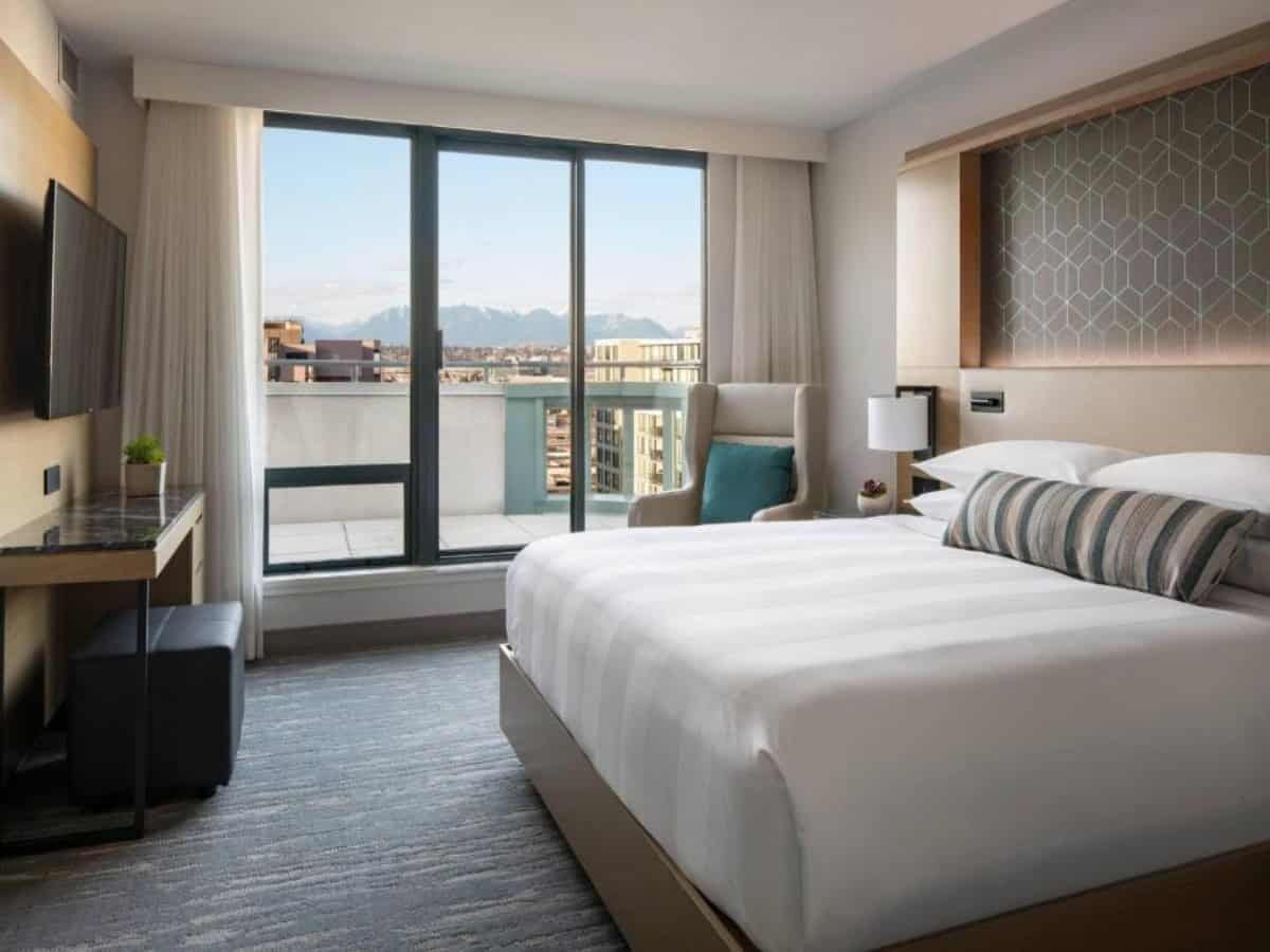 room with a view at vancouver airport marriott hotel
