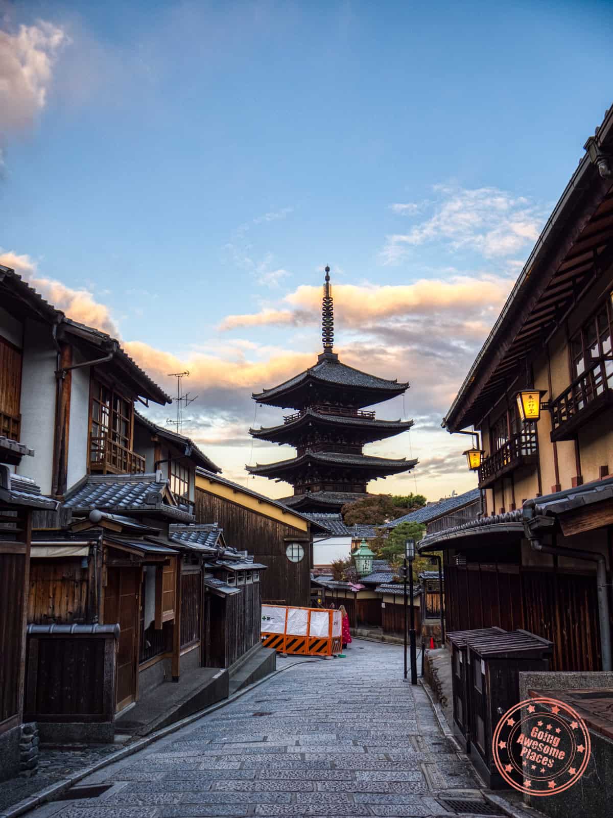 yasaka pagoda photography at sunrise